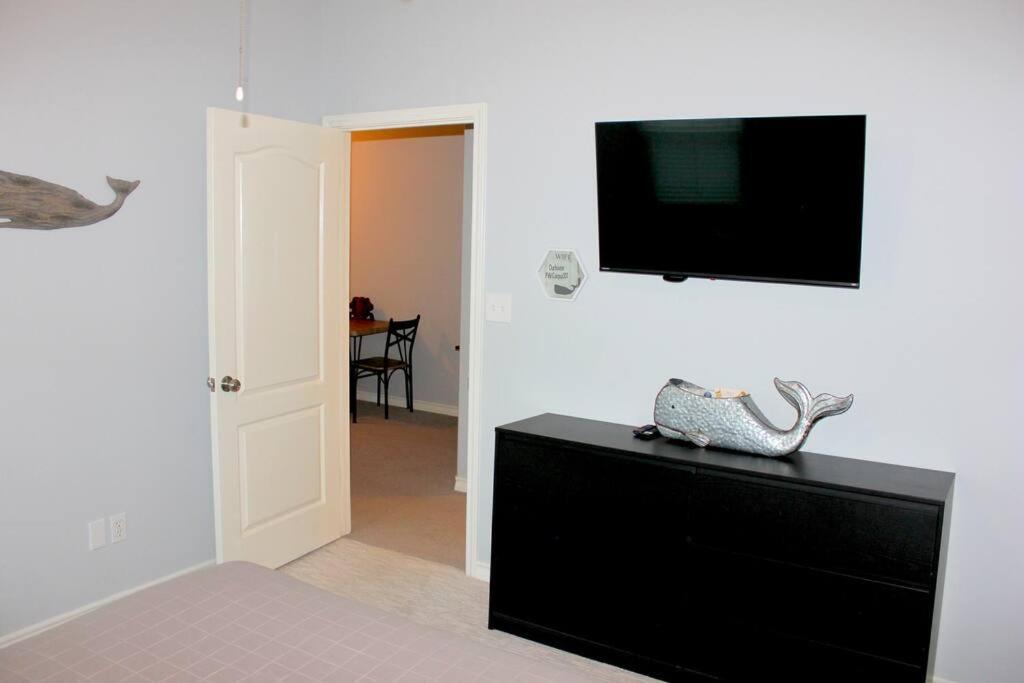 Spacious Home, Short Walk To Beach, Heated Pool! Corpus Christi Exterior foto