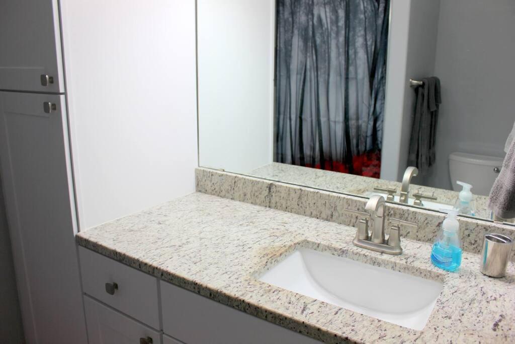 Spacious Home, Short Walk To Beach, Heated Pool! Corpus Christi Exterior foto